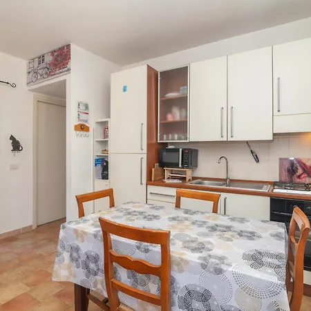 Mare Apartment *
